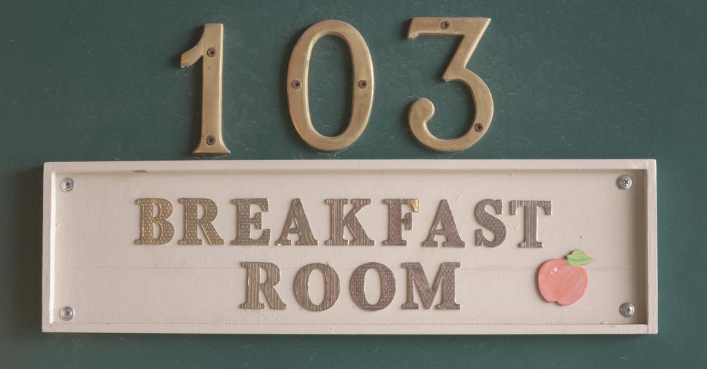 Sun-Dek Motel Medicine Hat Kültér fotó
