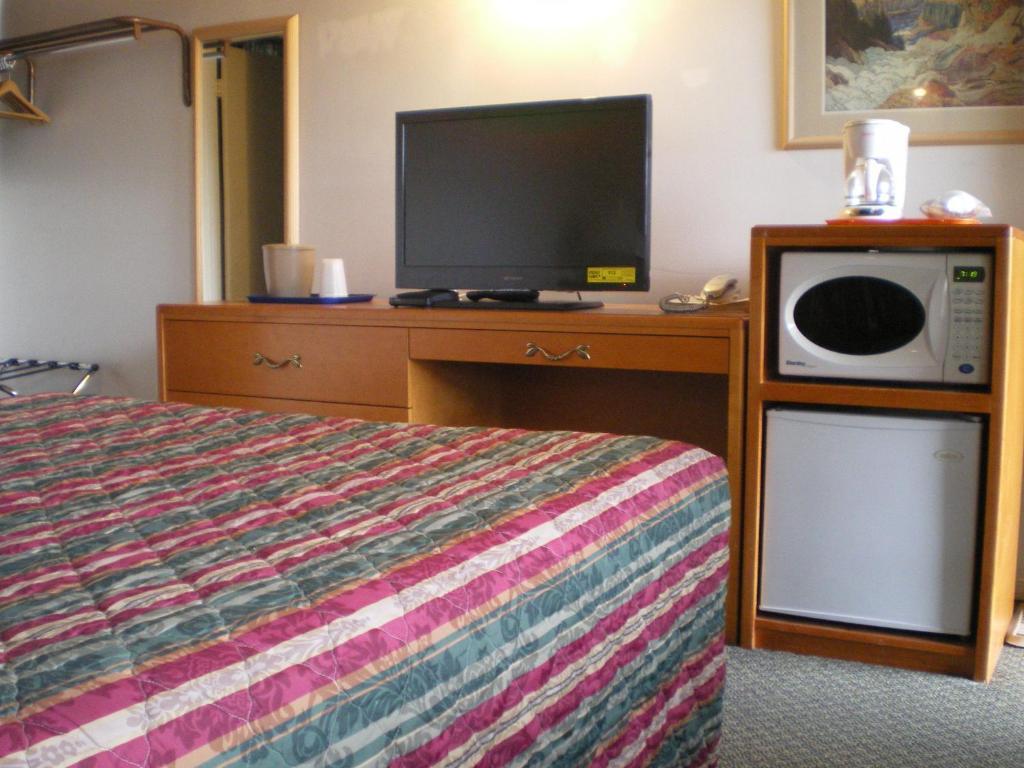 Sun-Dek Motel Medicine Hat Kültér fotó