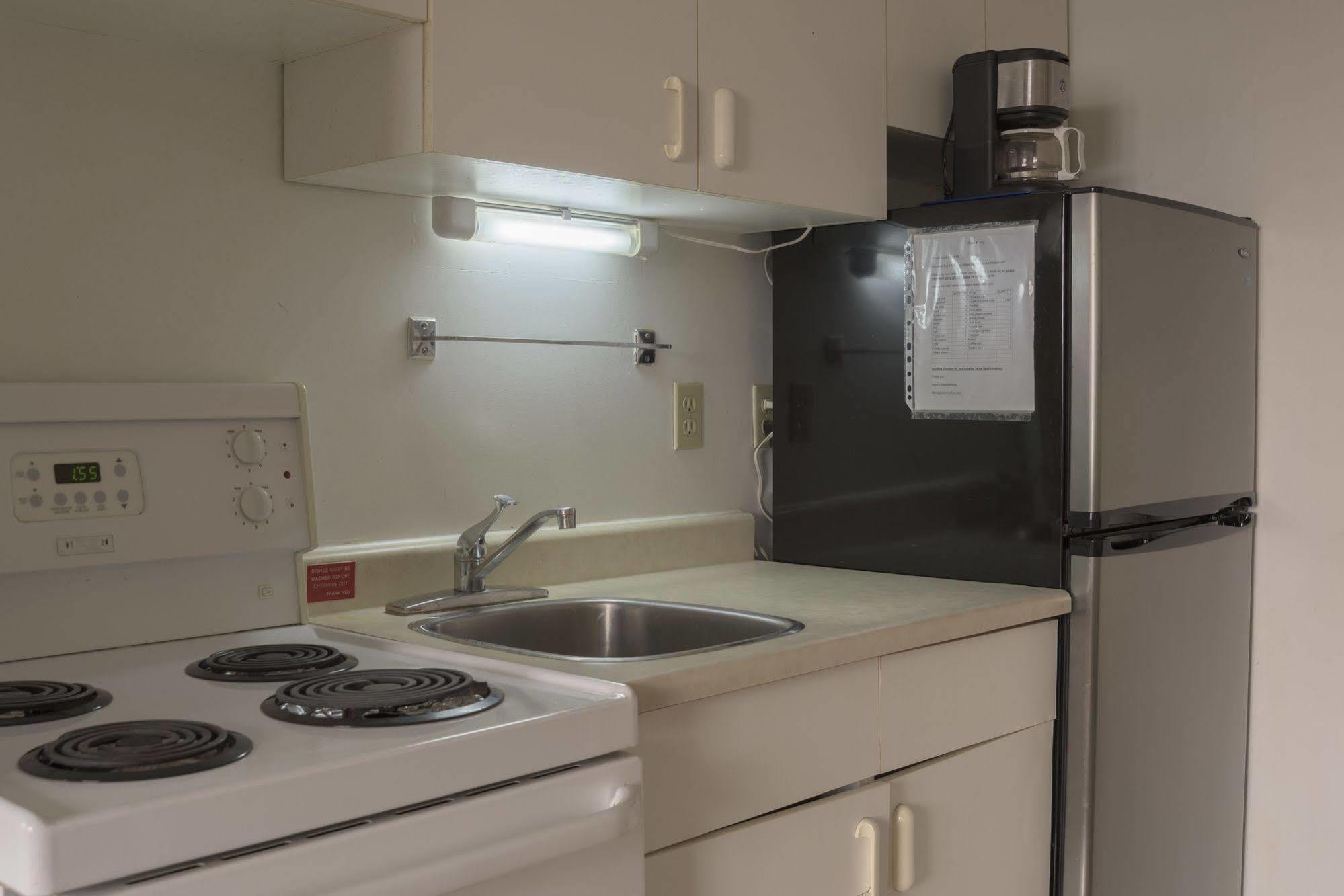 Sun-Dek Motel Medicine Hat Kültér fotó