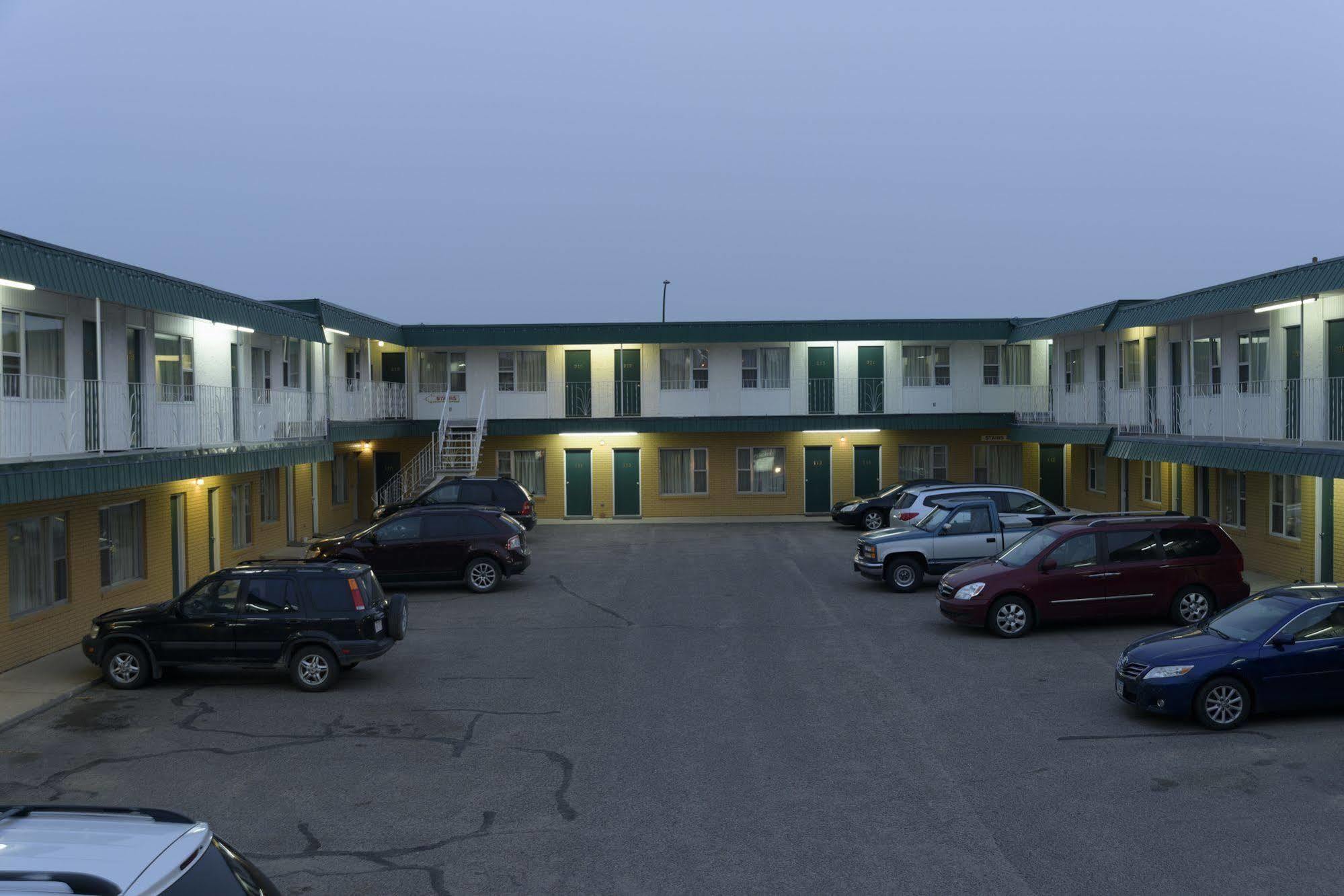 Sun-Dek Motel Medicine Hat Kültér fotó